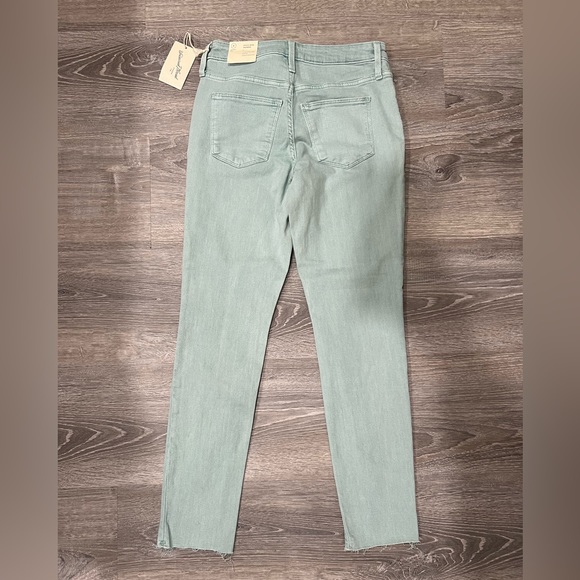 NWT Universal Thread High Rise Skinny Jeans - Picture 3 of 5